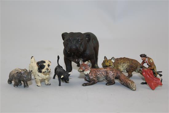 Two Austrian cold painted bronze models of foxes, Bulldog 3.75in.